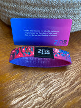 Load image into Gallery viewer, Zox Kind Words Bracelet