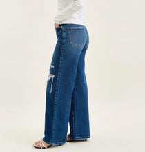 Load image into Gallery viewer, Judy Blue 90's Style Rigid Magic Dark Wash Jeans