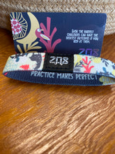Load image into Gallery viewer, Zox Kind Words Bracelet