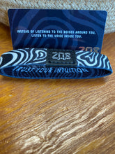 Load image into Gallery viewer, Zox Kind Words Bracelet