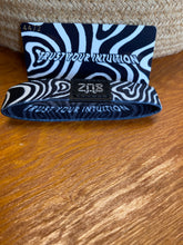 Load image into Gallery viewer, Zox Kind Words Bracelet