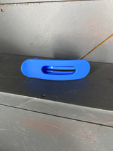 Load image into Gallery viewer, Medium Freya Hair Clips