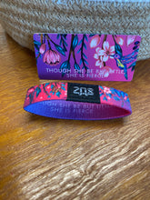 Load image into Gallery viewer, Zox Kind Words Bracelet