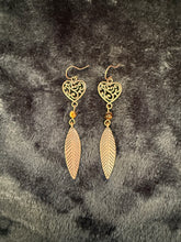Load image into Gallery viewer, Isabella Heart Earrings