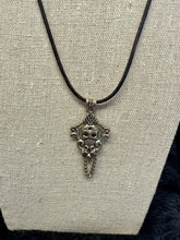 Load image into Gallery viewer, Luna Skull & Leather Necklace