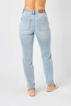 Load image into Gallery viewer, Judy Blue Light Wash Jogger Jeans