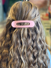Load image into Gallery viewer, Freya Jumbo Hair Clips