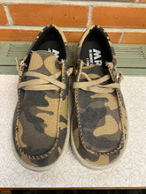 Load image into Gallery viewer, Men's Cade Camo Flag Shoes