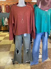 Load image into Gallery viewer, Vervet Brand Olive Crop Jeans