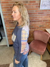 Load image into Gallery viewer, Day Dreaming Navy Top