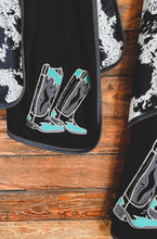 Load image into Gallery viewer, Stompin Boots Cowprint Blanket