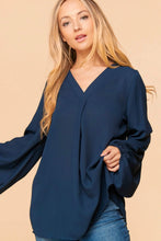 Load image into Gallery viewer, Clear Water Woven Navy Top - Ella’s Arrow