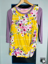 Load image into Gallery viewer, Patiently Waiting Lilac Floral Top - Ella’s Arrow