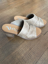Load image into Gallery viewer, Gypsy Jazz Savannah Taupe Heels