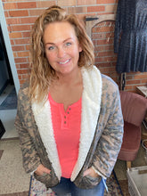 Load image into Gallery viewer, Search Me Camo Sherpa Reversable Jacket