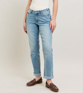 Judy Blue Light Wash Boyfriend Fit Jeans