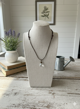 Load image into Gallery viewer, Evelynn Teardrop Leather Necklace
