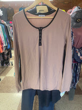 Load image into Gallery viewer, Guitar Town Dusty Mauve Henley
