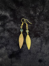 Load image into Gallery viewer, Vera Feather Bead Earrings
