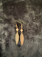 Load image into Gallery viewer, Vera Feather Bead Earrings
