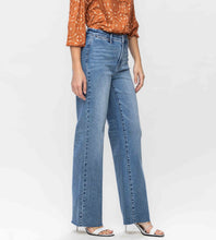 Load image into Gallery viewer, Judy Blue Raw Hem Wide Leg Jeans
