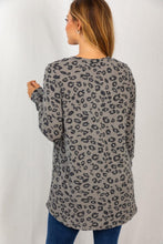 Load image into Gallery viewer, First Kiss Grey Leopard Top - Ella’s Arrow

