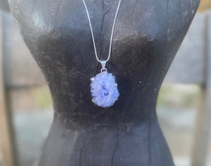 Solar Quartz Pendant Necklace - Ella’s Arrow